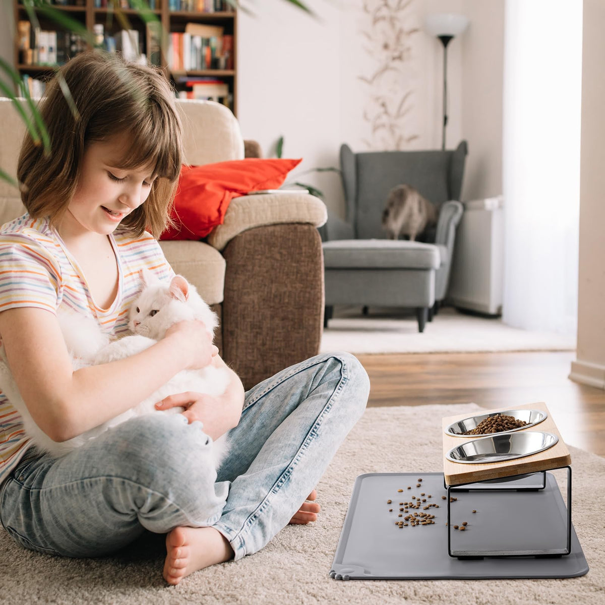 Summark Elevated Cat Bowls with Non-Slip Feeding Mat