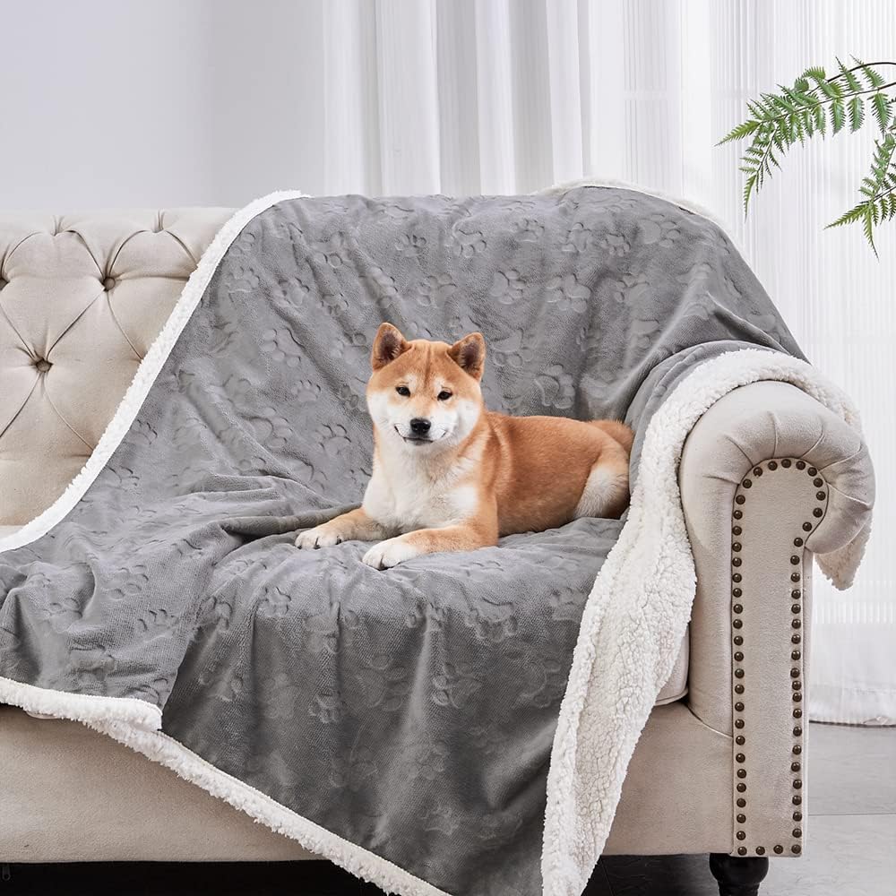 Qeils Waterproof Cat Blanket, Soft Pet Blanket for Sofa Couch