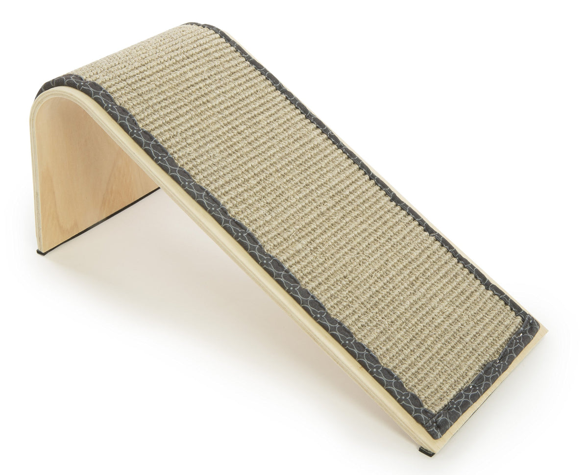 SmartyKat Sisal Angle Ramp Cat